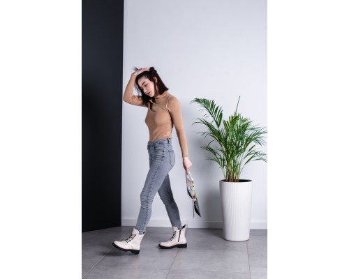 Ботинки женские Fashion Fuego 3464 36 размер 23,5 см Бежевый Ботинки женские Fashion Fuego 3464 36 размер 23,5 см Бежевый