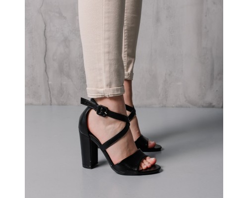 Женские босоножки Fashion Raquel 3997 38 размер 24,5 см Черный Женские босоножки Fashion Raquel 3997 38 размер 24,5 см Черный