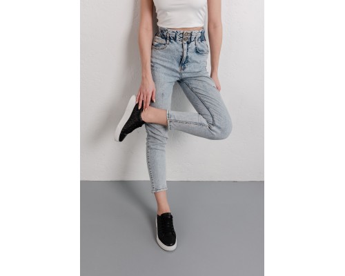Кроссовки женские Fashion Chloe 3935 37 размер 24 см Черный Кроссовки женские Fashion Chloe 3935 37 размер 24 см Черный
