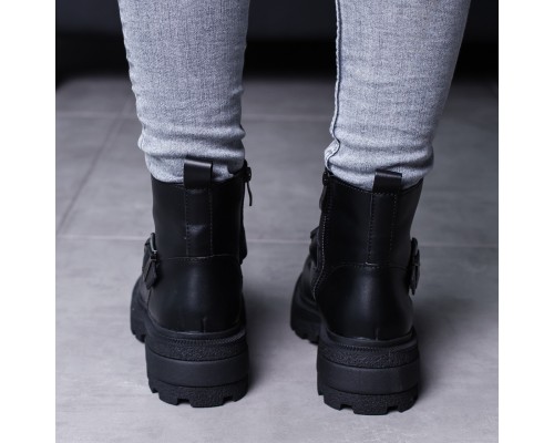 Ботинки женские Fashion Akira 3460 39 размер 24,5 см Черный Ботинки женские Fashion Akira 3460 39 размер 24,5 см Черный