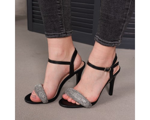 Женские босоножки Fashion Graceful 3971 40 размер 25,5 см Черный Женские босоножки Fashion Graceful 3971 40 размер 25,5 см Черный