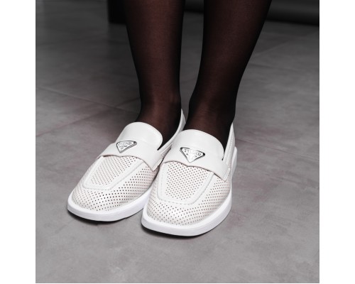 Лоферы женские Fashion Aretha 3578 40 размер 25,5 см Бежевый Лоферы женские Fashion Aretha 3578 40 размер 25,5 см Бежевый