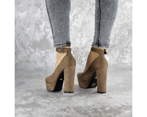 Туфли женские на каблуке Fashion Marigoal 2373 37 размер 24 см Коричневый Туфли женские на каблуке Fashion Marigoal 2373 37 размер 24 см Коричневый