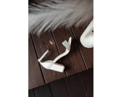 Женские босоножки Fashion Felicia 3960 40 размер 25,5 см Белый Женские босоножки Fashion Felicia 3960 40 размер 25,5 см Белый